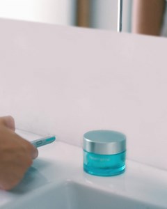 217K views · 70 reactions | Neutrogena®'s NEW Hydro Boost has 50% more hydration power than before. Meaning your skin stays fresh and dewy through even the busiest of days. | Neutrogena | Facebook