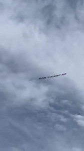 Look up in the sky, it’s a Rosé banner welcoming her in Philippines. | UNIVERSAL BLACKPINK