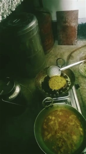 mathi ki puri #shorts #shortsfeed #viralshorts #trandingshorts #feedshorts #cookingshorts #cooking