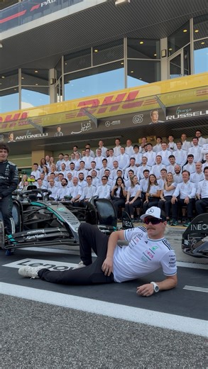 Traditions 📸 Behind the scenes of our Race Team photo! | Mercedes-AMG Petronas F1 Team