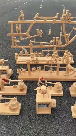 operating a grinding mechanism (lower left and right).Lifting/Carrying: Figures on the