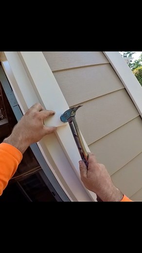 Most of us that have caps will use the cap for the hammer. But I oddly learned the block method from a framer @ontarioframing while working at his house and it works well. Maybe even a little better as it set the plug in flat every time. What’s your go to method ?🔌#sider #siding #sidingcontractor #sidinginstaller #sidinginstallation #sidinglife #thebeardedsider #soffit #fascia #tip #diy #plug | The Bearded Sider