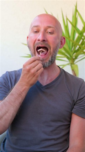 This Chocolate Hack Keeps Your Hands CLEAN! 🍫 #LifeHack