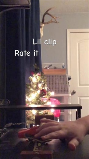 Lil clip #fingerboard #fingerskateboard #fingerboardclips #techdeck