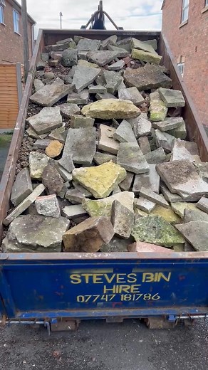 77K views · 276 reactions | Our low loading skip bins are ideal for easy self loading steves rubbish removals worcestershire steves skip hire #stevesskiphire #stevesrubbishremovals 07747 181786 | steves rubbish removals worcestershire | Facebook