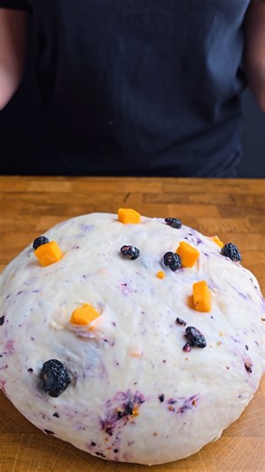 Blueberry cheese bread with cheese dip #blueberry #cheese #baking