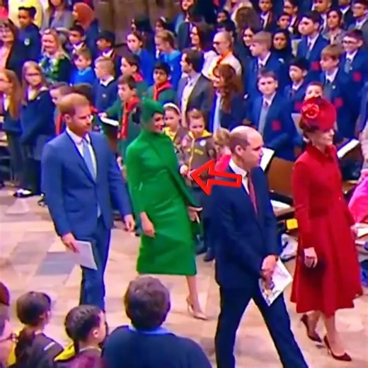 Did you notice Meghan Markle’s legs appeared to be shaking? #meghanmarkle #princeharry #royalfamilydrama | Breaking Royal 26