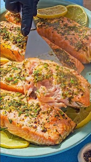 🍋🐟 Garlic Herb Lemon Salmon Fillets