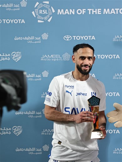 أداء متكامل من مندش في ديربي الشباب والهلال