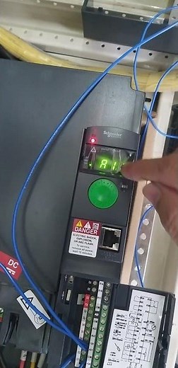 Set up frequency drive ATV320 to run speed reference from analog input | open loop PID PLC schneider