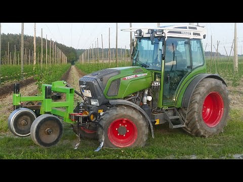 Hopfen Ackern 2023 🍺 Fendt 209 P Vario mit Seitengerät und Frontgrubber!