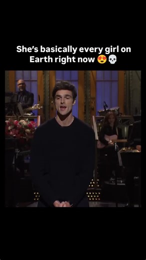 How Memes Look on Instagram: "During his first time hosting Saturday Night Live, Jacob Elordi ran into the most honest “heckler” imaginable. Cast member Heidi Gardner suddenly interrupted a sketch—only to stare at him in total silence. The moment instantly went viral, perfectly reflecting the internet’s obsession with the Euphoria and Saltburn star. Now fans are debating: was this elite acting… or did she just say nothing out loud and think everything we all were?"