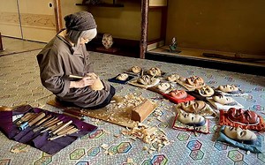 【局部精琢（面具）——日本40年的工匠制作传统面具的过程】【SpruesNBrews Scale Modeling】