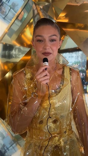 🔗: https://voguemagazine.visitlink.me/vZ-Gc2 Gigi Hadid is in her Golden Era. Fresh off #ParisFashionWeek, Vogue’s April 2025 cover star has been announced as the face of Rabanne’s Million Gold for Her fragrance. To celebrate her latest venture, we caught up with the supermodel, where she shared her golden rules to life. | Vogue