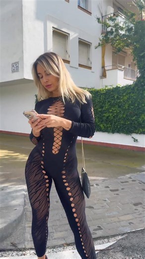 Bianca Anastasia Arcori on Instagram: "Every step deserves its own spotlight. ✨🖤 #walk #ootd #fitcheck"