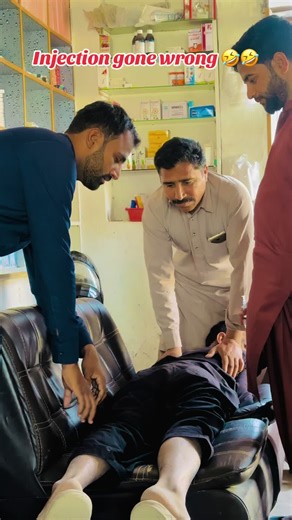 Injection gone wrong 🤣🤣🤣#funnyvideo #dontlaughchallenge #comedy