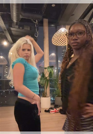 kels ☆ (@kelseygallagherr)’s videos with original sound - Beegxxa