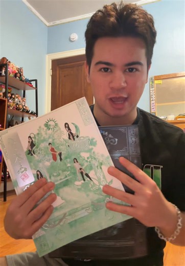 RV come back like this isn’t funny. #foryourpage #redvelvet_smtown #physicalmedia #kpopalbum #cdcollection