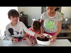 Easy Delicious Chocolate Bundt Cake