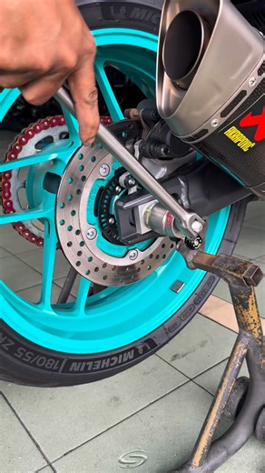 Michelin Power 6 - Yamaha MT-09 #service #asmr #mt09 #premiumsportcycles #psc #yamaha #mt #malaysia #sunway #fyp #michelin #power6 #instagram #reels #insta #shorts #video | Premium SportCycles Sdn Bhd