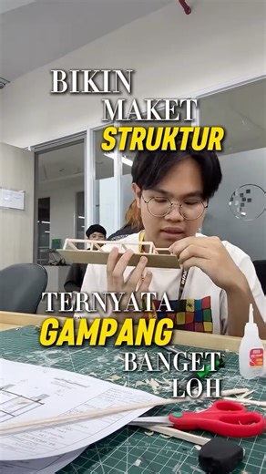 DOEZTYN | ARCHITECTURE’S LIFE on Instagram: "BIKIN MAKET STRUKTUR! Siapa yang lebih suka bikin maket daripada gamtek? 🤭🤭 #arsitektur #mahasiswaarsitektur #kuliaharsitektur #maketarsitektur"
