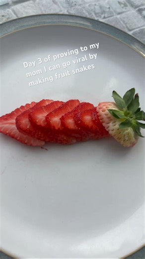 Day 3! My first vid got 2000 views make this one better!