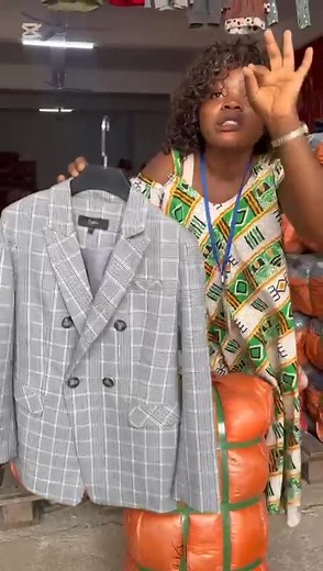 Promoção Especial de balão de fardo de Blazer a partir de 36.000,00🎉 ✨ Estilo moderno ✨ Cores vibrantes e diversificadas ✨ Temos modelos para qualquer tipo ocasião 📍 Disponível no Centro Comercial Nova Era, loja 08-4 #fypシ゚ #angolaportugalbrasil #destacar #seguidores Nova Era Angola | Nova Era Angola