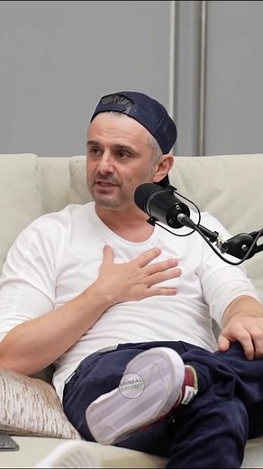 How rich is Gary Vee??? #Garyvee #money #success #wealth #motivation #millionaire #billionaire #finance #foryou #fyp #usa #trending #rich #unrealmoney