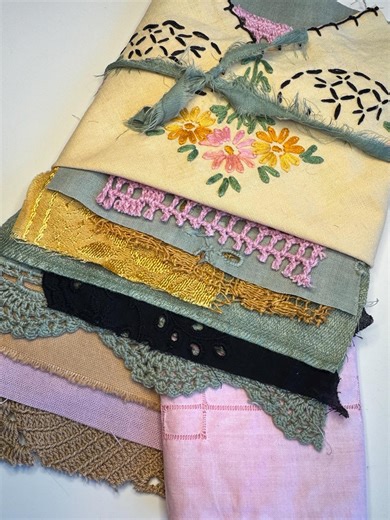 Mini Bundles: #2 Vintage Linen Fabrics and Lace - Etsy