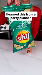 2.1M views · 5.7K reactions | Chip Serving Hack for Your Next Party! Instead of dumping chips into a bowl, try this: stand the bag upright and cut off the top. Guests can grab chips straight from the bag, the flavor stays clear for everyone to see, and the nutrition info is right there for anyone who wants it. It’s neat, easy, and keeps cleanup to a minimum—plus, no mystery snacks! #partytime #lifehacks #hosting | Randy & Mandy | Facebook
