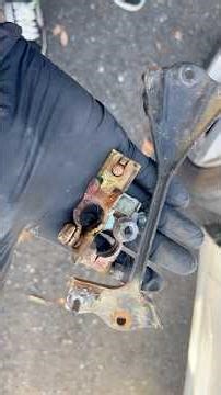 Fix Corroded Battery Terminals (Nissan Altima 2013-2018)