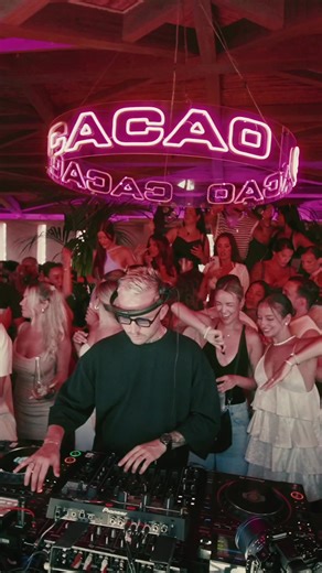 House Music Groove with Anthony Godfather