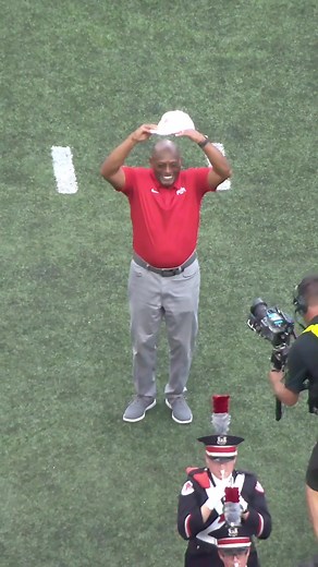 Archie Griffin: Two-Time Heisman Trophy Winner Dots the 'i' in Script Ohio