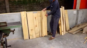 Ingenious Folding Wooden Table: A Space-Saving Solution