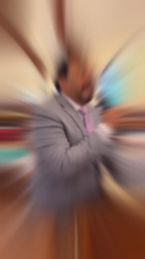 6.8K views · 10K reactions | Predicador dice que Dios le hablo y le dijo que los dos Iphone 17 pro max uno para el y para su esposa iban a salir en ofrenda en su iglesia… Que milagro 類 #puertorico #cosasquedanrisas #reelspr #predicador #isladelencanto | Ai Criolla PR | Facebook