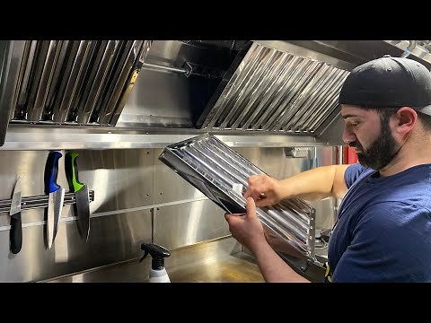 Cleaning up the Food Truck 👨‍🍳