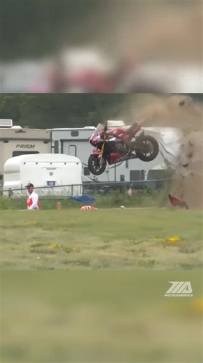 HEART-STOPPING MOMENT! 😱 Hayden Gillim had a gnarly crash at Brainerd but thankfully walked away unscathed. 📁 2024 Brainerd International Raceway - Stock 1000 Race 2 #honda #motorcycle #motorsports #racing | MotoAmerica