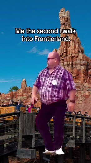 Sorry not sorry #CapCut #disney #disneymemes #disneyworld #disneyland #disneyparks #magickingdom #disneymom #disneytiktok #memes #disneylife #disneylol