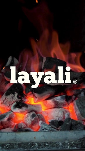 🔥 Lo mejor, a TODO COLOR 🔥 🔪 Con un toque maestro, nuestros chefs llenan tu mesa de color, frescura y autenticidad 🌟 De lo simple a lo espectacular. Ven y disfruta de la experiencia Layali #restaurante #madrid #halal #pollo #brasa #carbon#fyp #viral #viraltiktok #españa #thebest