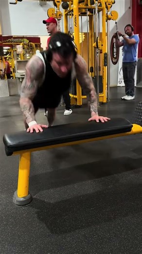 Plyo variations • #shorts #shortsviral #pushups #plyometrics #plyos #explosivepushups #pushup