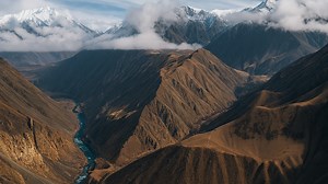 Tian Shan – Kyrgyzstan – River Valley and Snowy Peaks in 4K