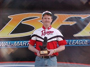 Monson wins Wal-Mart Bass Fishing League division opener on Dale Hollow Lake - Major League Fishing