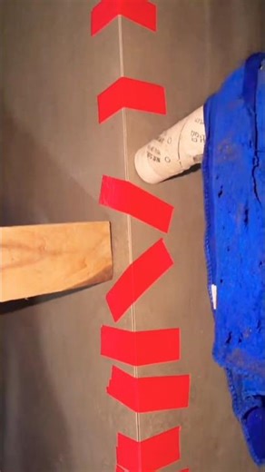 Masons Use SPECIAL Tile Leveling Tools for Perfect Corners