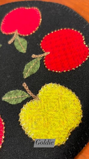 Goldie | 8” round wool appliqué mat #stitchglp #artisandyedwool #wool #embroidery #Valdani #woolapplique | Granny's Legacy Patterns
