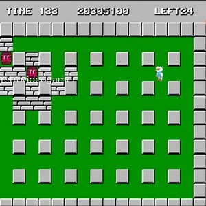 bomberman parte 4 buen clasico esta es la parte 4 del juego los poderes traspasar paredes, detonar bombas, poner varias bombas los obtuvimos en las partes 1,2,3,4 que pueden ver en la lista de reporduccion bomberman clasico | Retrovideogamer1