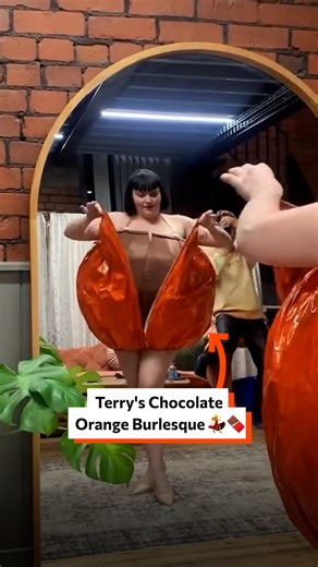 Terry's Chocolate Orange Burlesque 💃 🍫 | Twisted