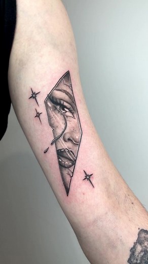 Stunning Broken Glass Tattoo Ideas for Enthusiasts