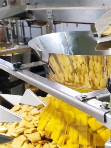 Puffed food snacks automatic packing machine #nutspackingmachine #snackpackingmachine #doypackmachine #fillingsealingmachine #packagingmachine