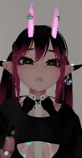 Facetracking to pick up the huzzs?! #vrc #vrcfbt #vrcft #fyp #vrchatcommunity