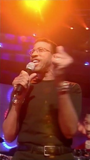 Lionel Richie - Top of the Pops - 25th June 1998. See the full clip on my channel.